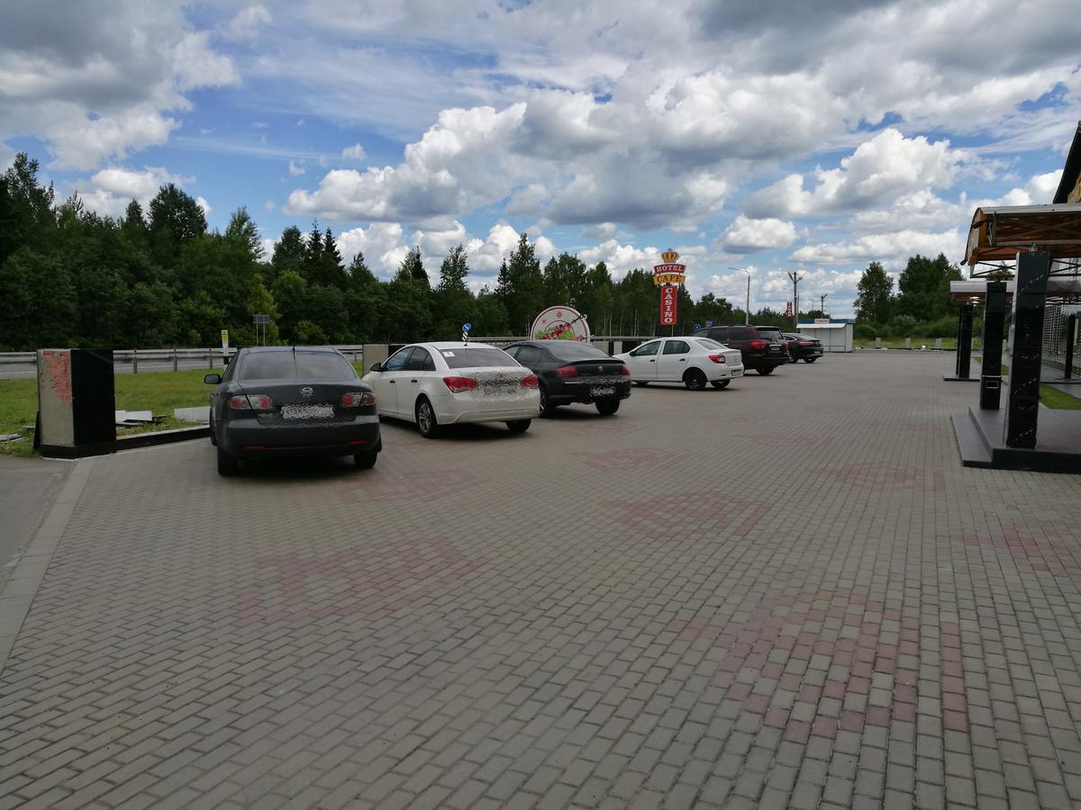 Krts Korona Hotel Sudilovichi Exterior foto